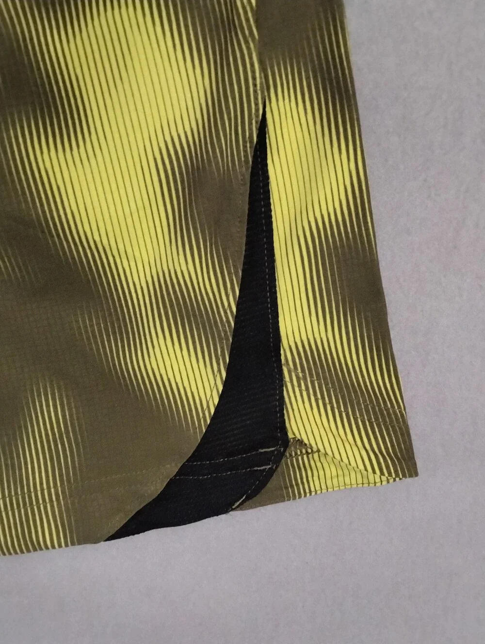 Under Armour Mens UA Elevated Woven Athletic Lightweight Breathable Shorts NWT